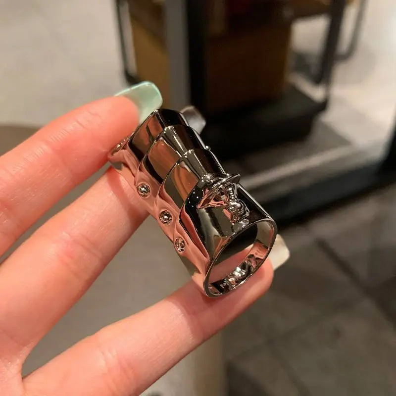 Embrace the Edge: Gothic Hinged Full-Finger Gothic Armor Ring Yamireth